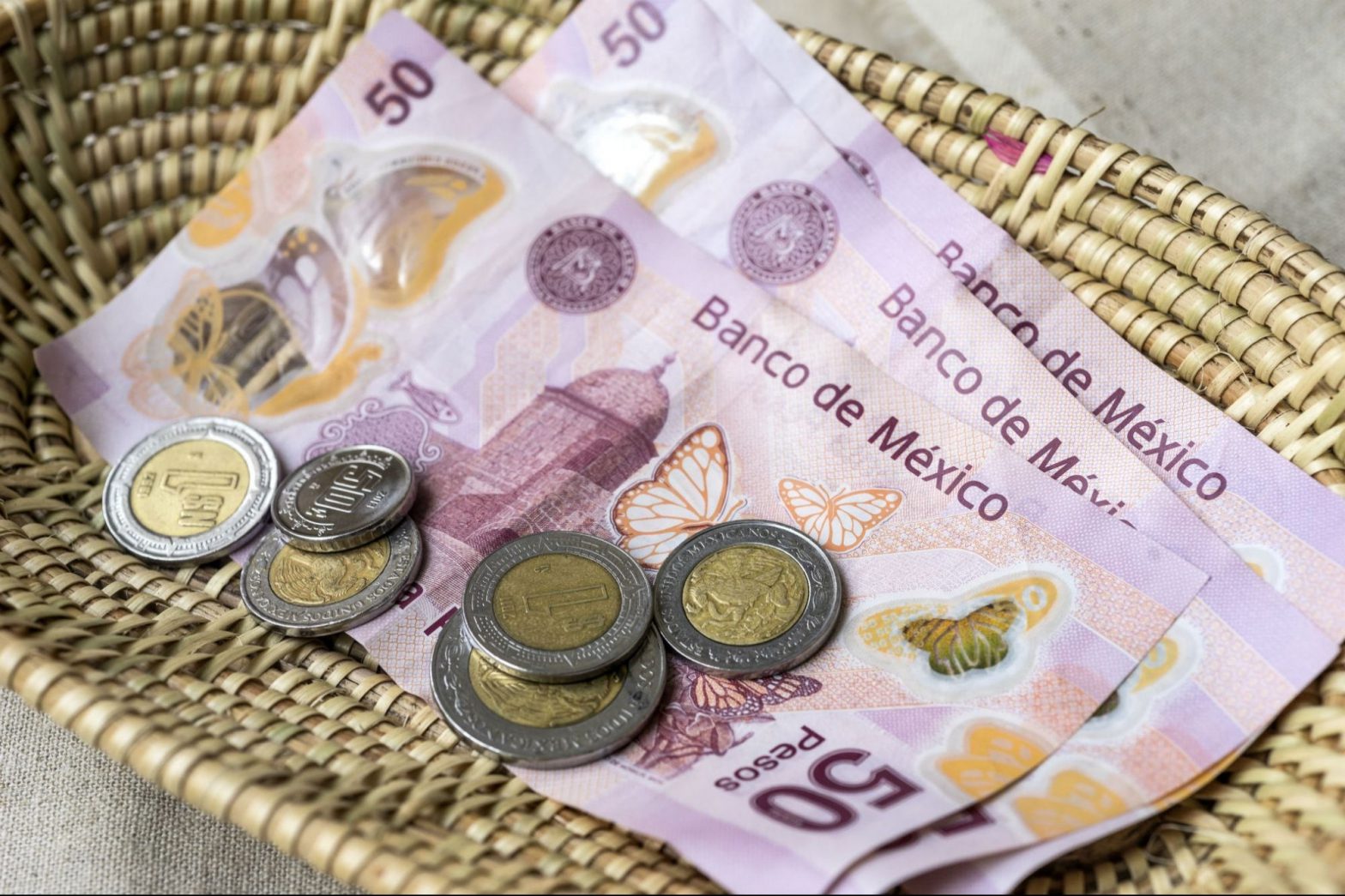 El salario mínimo llegará a 7,508 pesos mensuales.