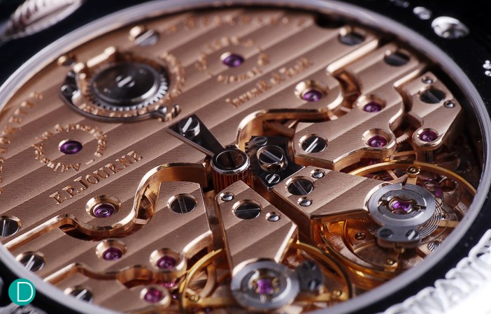 The rose gold movement of the Chronomètre à Résonance.