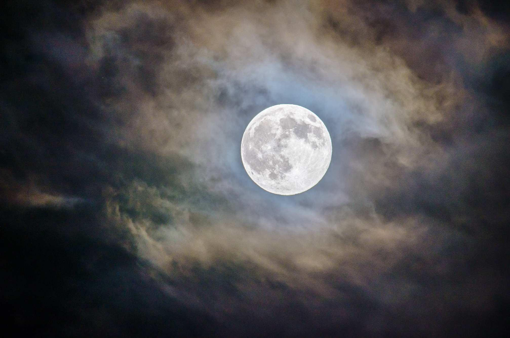 ¿Un reactor nuclear en la Luna?